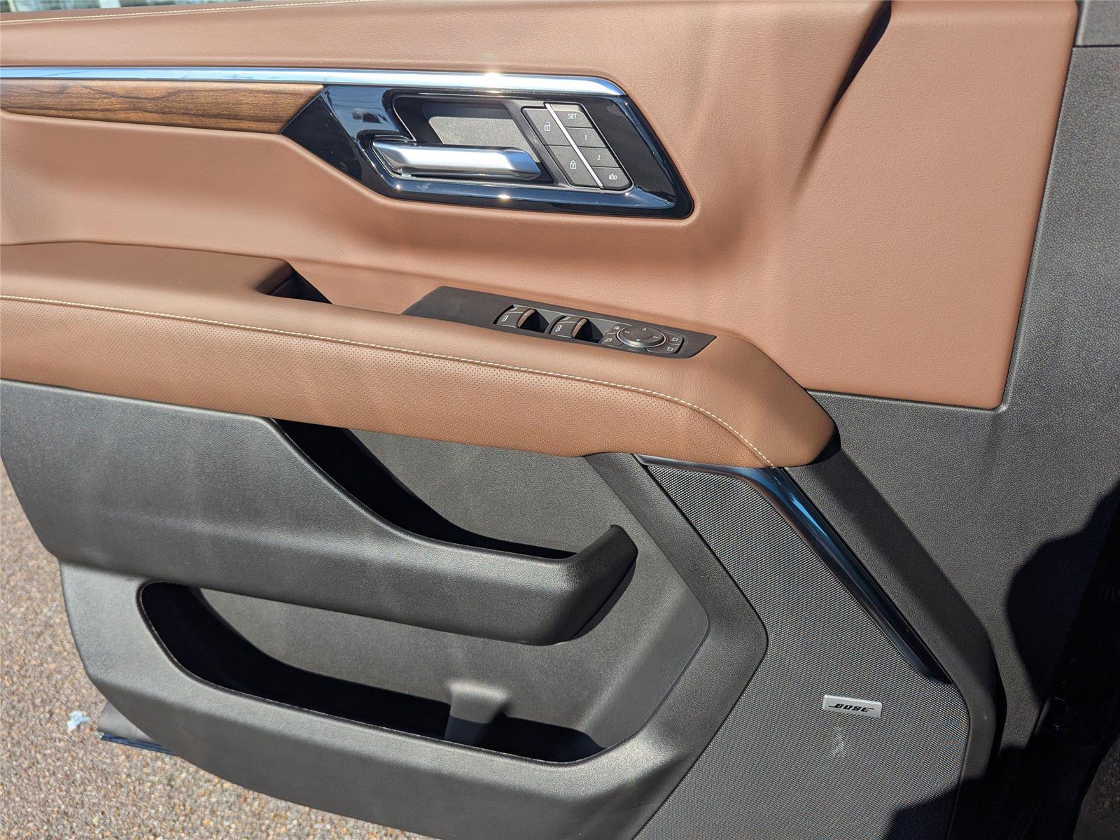 2025 Chevrolet Tahoe High Country photo 22
