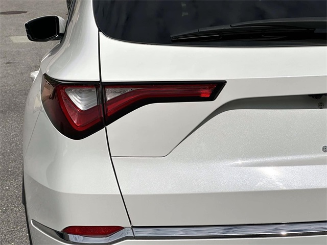 2023 Acura MDX Technology SH-AWD photo 11