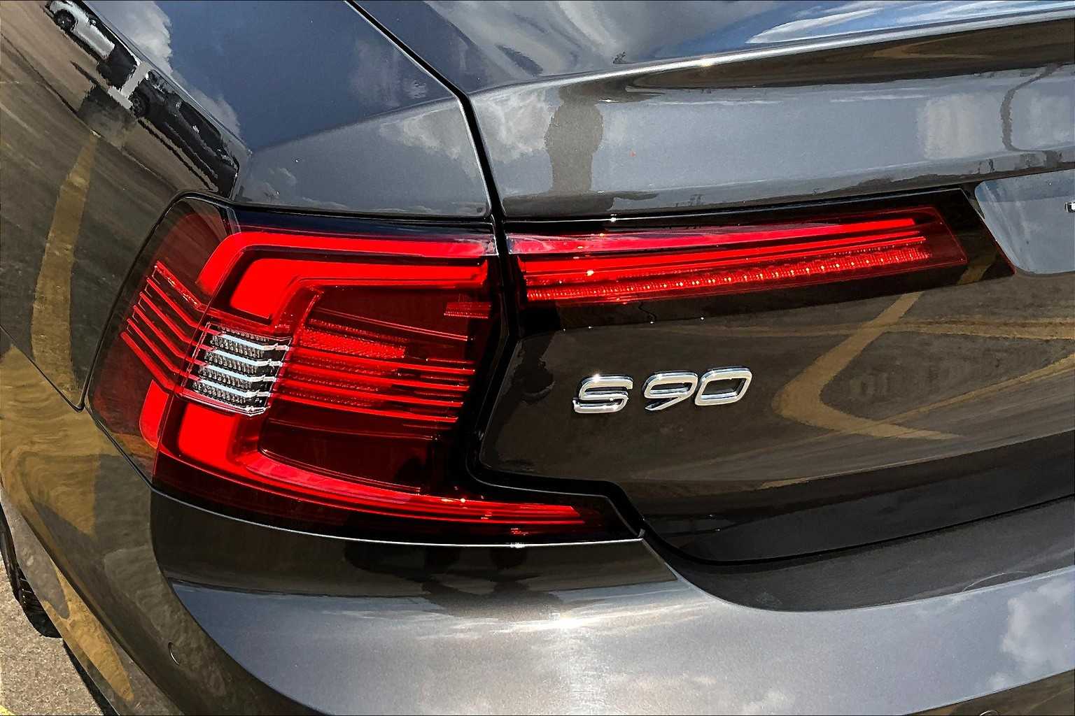 2022 Volvo S90 Inscription photo 27