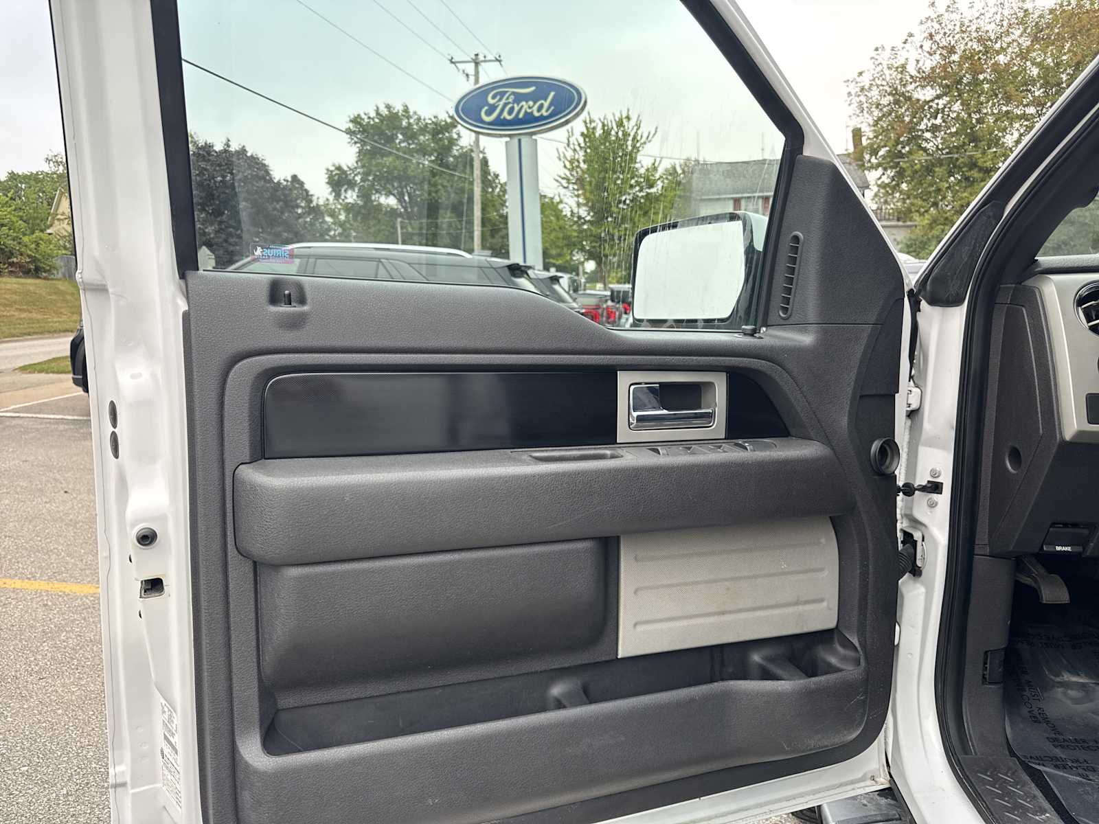 2012 Ford F-150 FX4 photo 17
