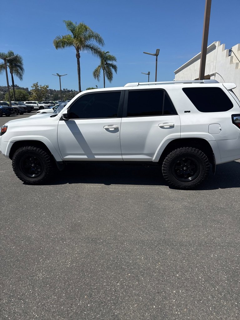 2017 Toyota 4Runner Limited SR5 Premium TRD Pro photo 2