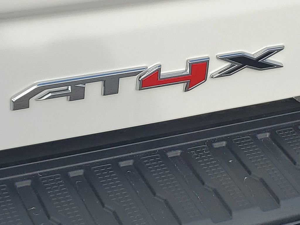 2025 Gmc Sierra AT4X photo 39