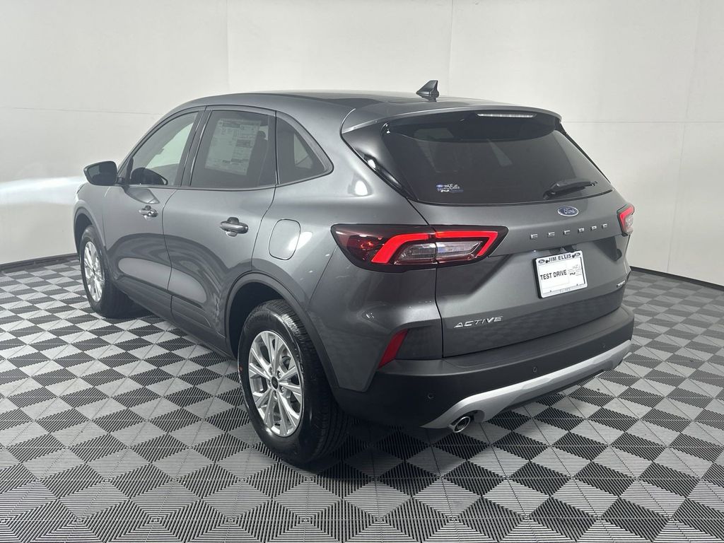 2025 Ford Escape Active photo 3