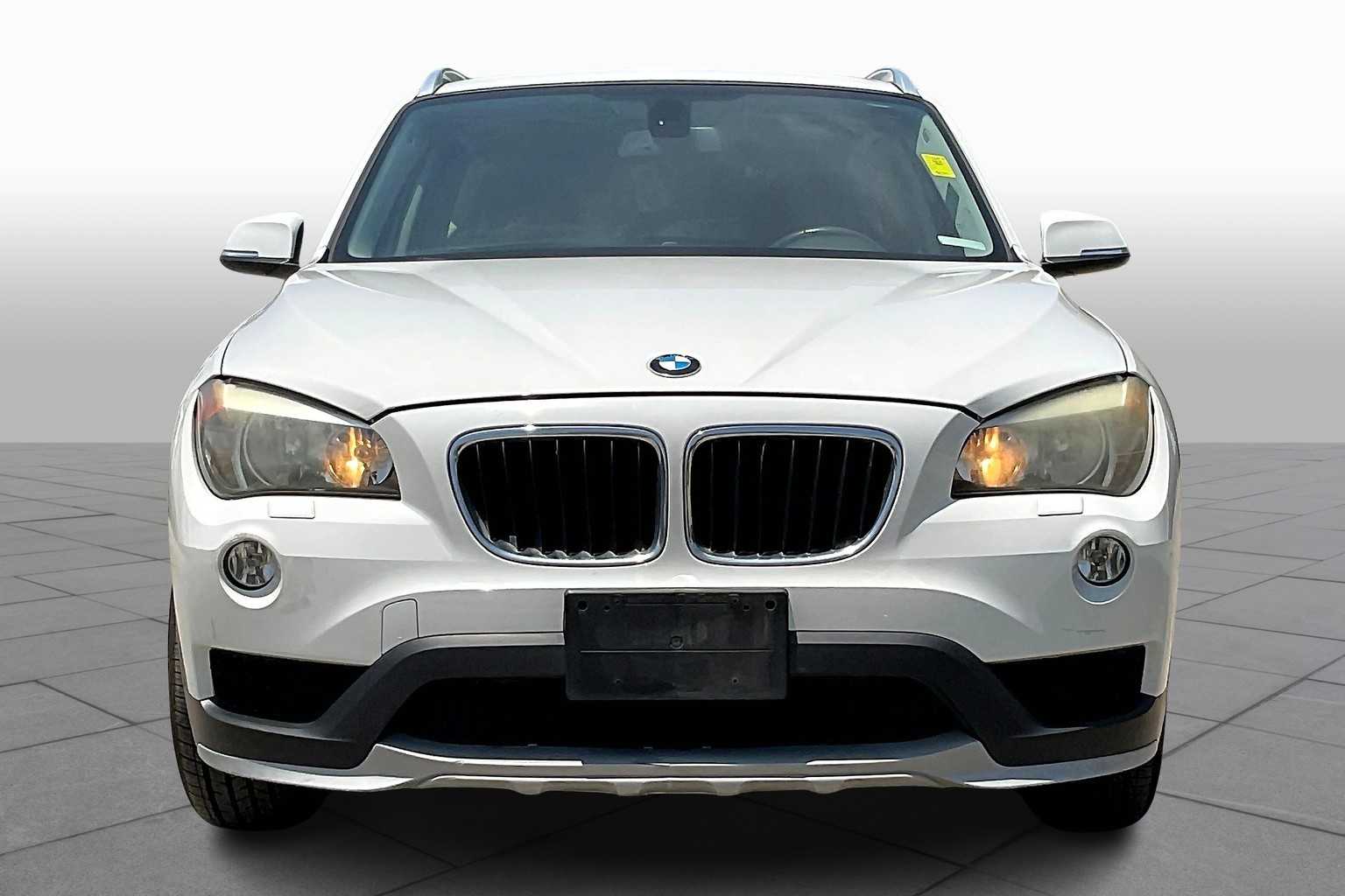 Used 2015 BMW X1 28i with VIN WBAVL1C54FVY31598 for sale in Webster, TX