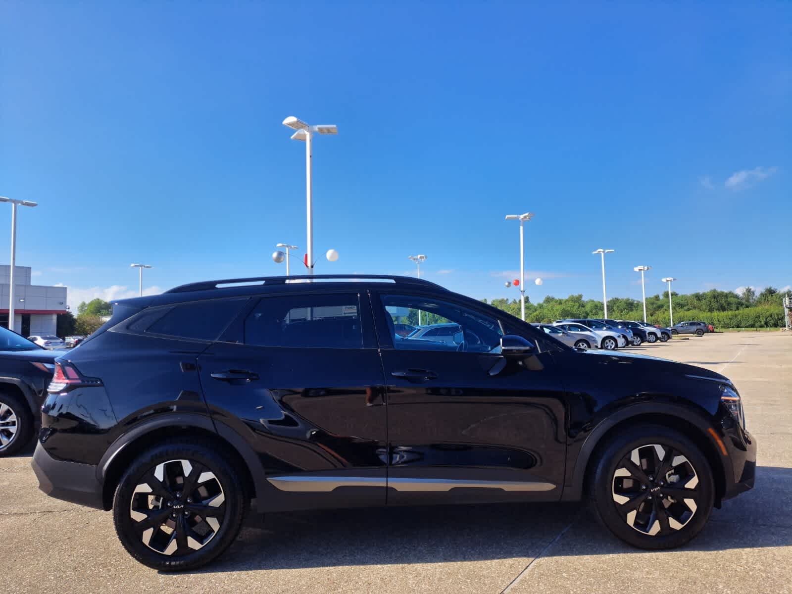2024 Kia Sportage X-Line photo 3
