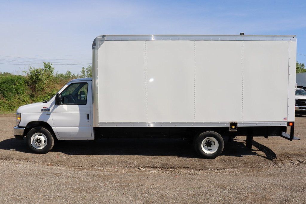 2026 Ford E-350 Base photo 2