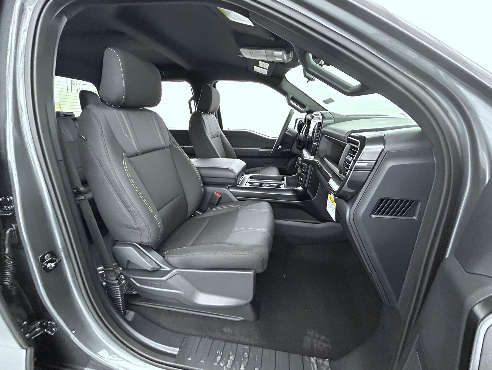 2025 Ford F-150 STX photo 15