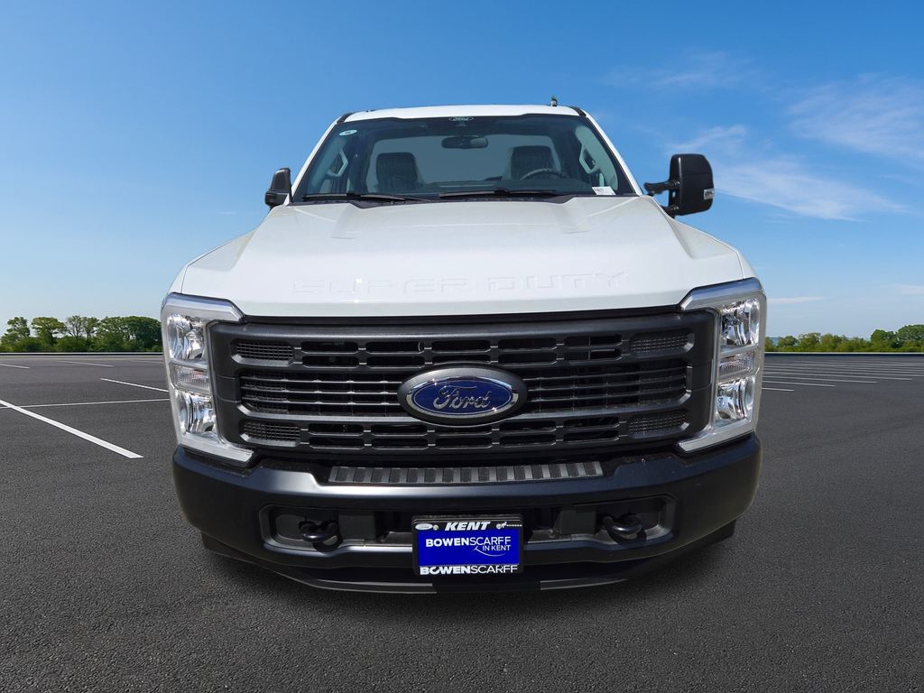 2025 Ford F-350 XL photo 2
