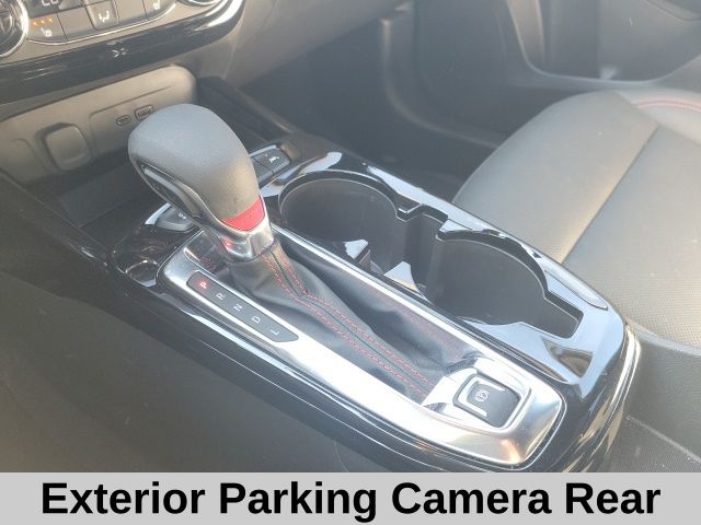 2025 Chevrolet Trax photo 2