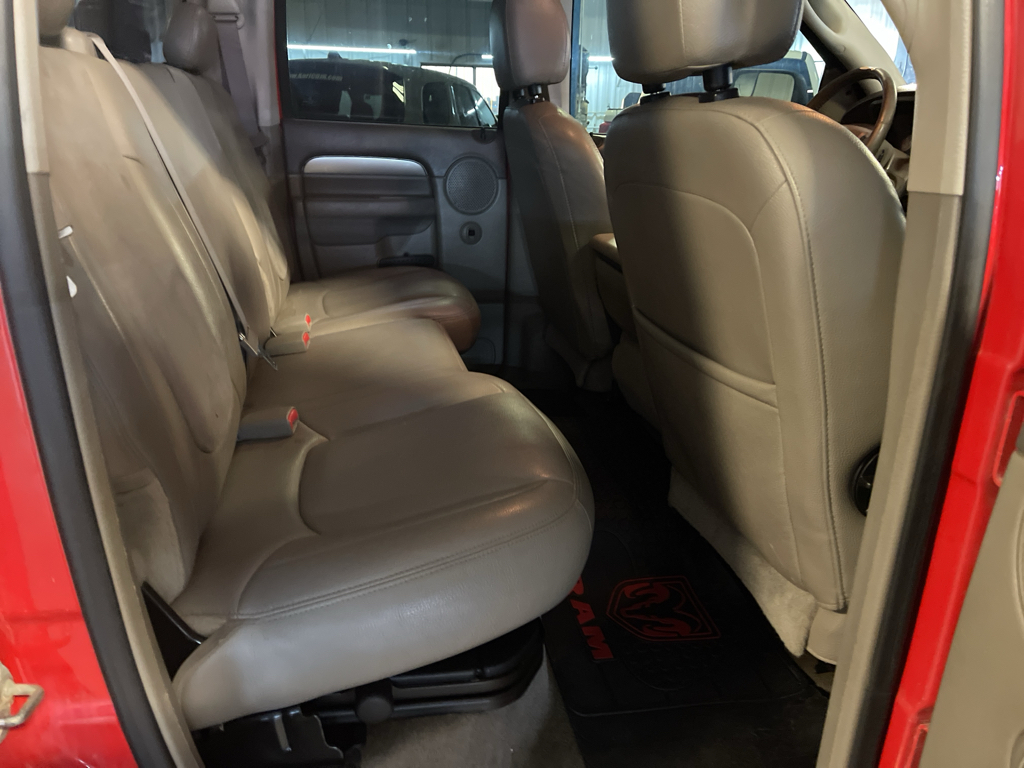 2005 Dodge Ram 3500 SLT photo 15
