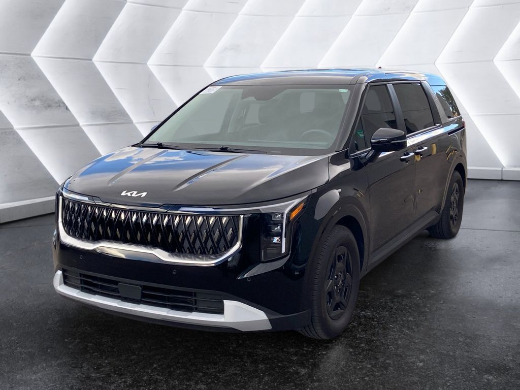 2025 Kia Carnival LXS photo 3