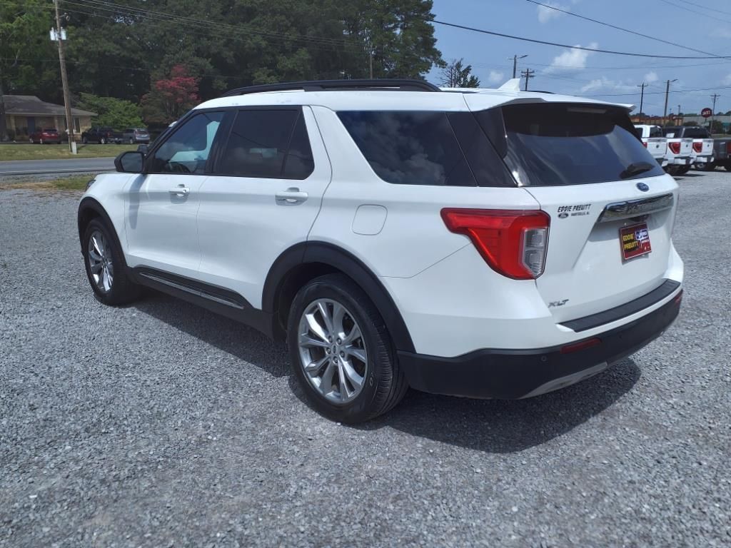 2020 Ford Explorer XLT photo 2