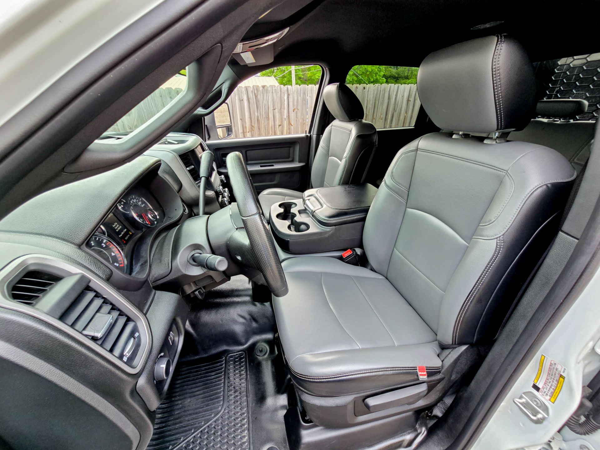 2023 Ram 5500 Tradesman photo 25