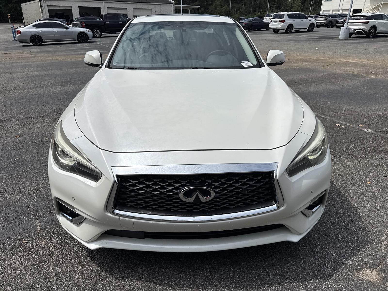 2018 Infiniti Q50 3.0t LUXE photo 3