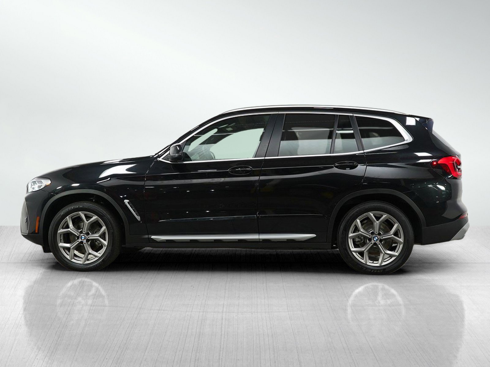 Used 2022 BMW X3 30i with VIN 5UX53DP00N9K90123 for sale in Burnsville, Minnesota