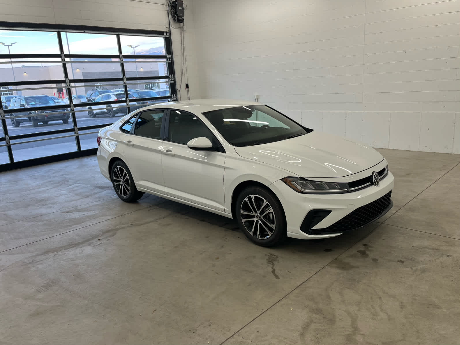 2026 Volkswagen Jetta Sport photo 4