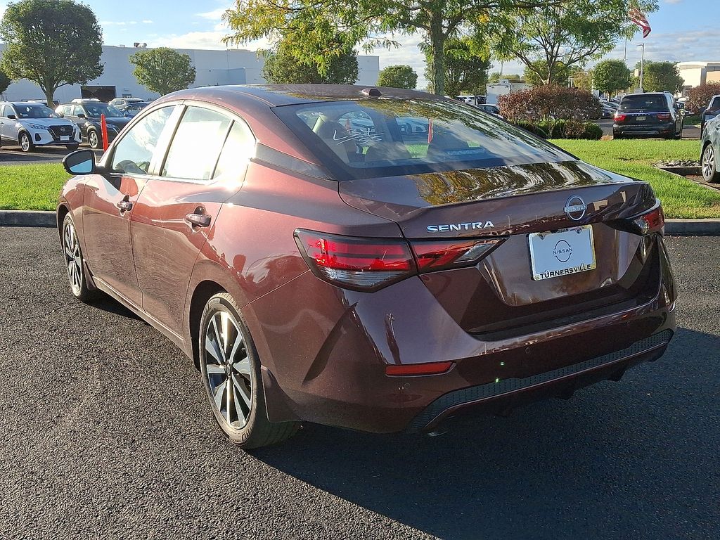 2025 Nissan Sentra SV photo 3