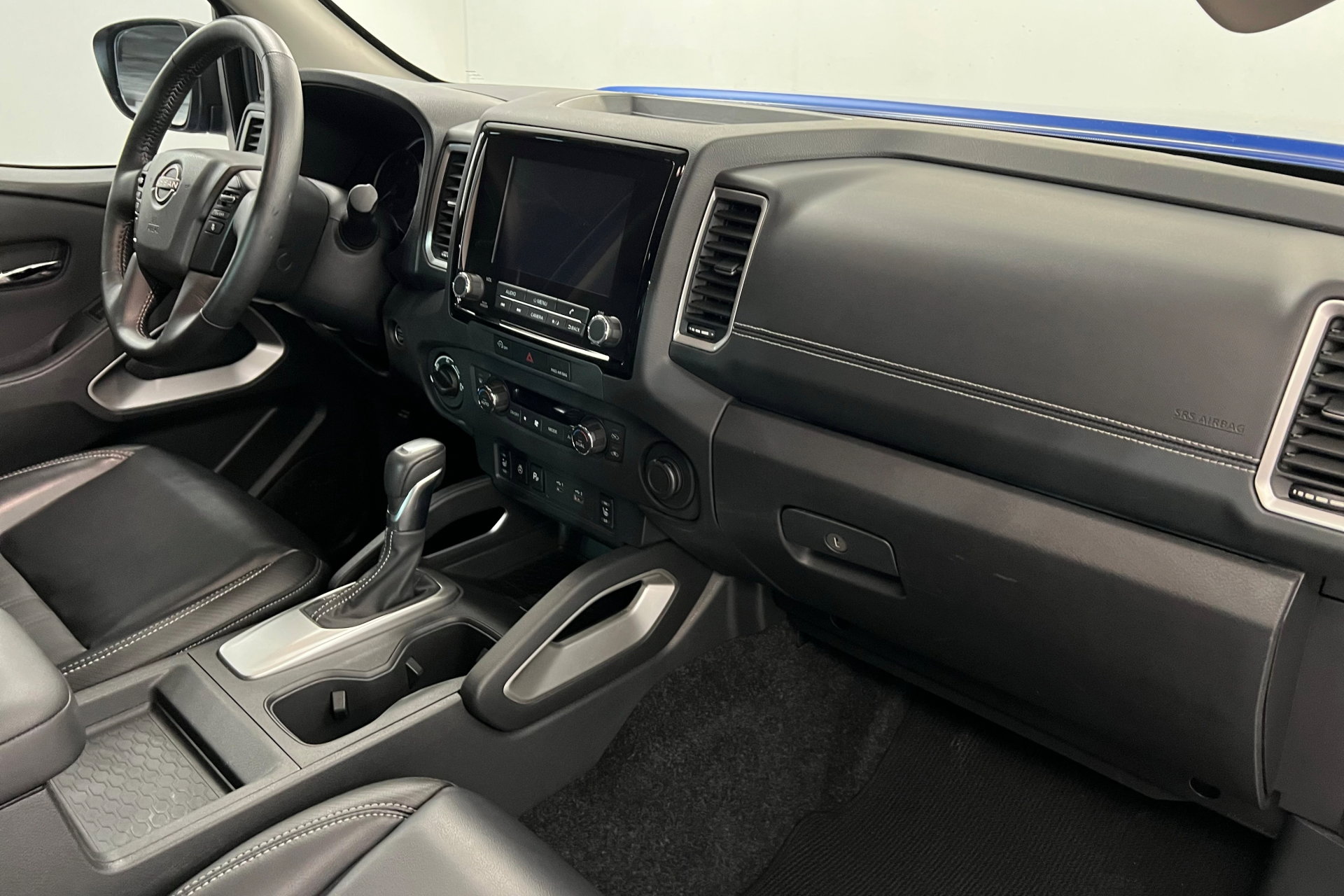 2024 Nissan Frontier SL photo 23