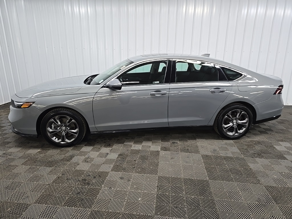 2023 Honda Accord Hybrid EX-L photo 5