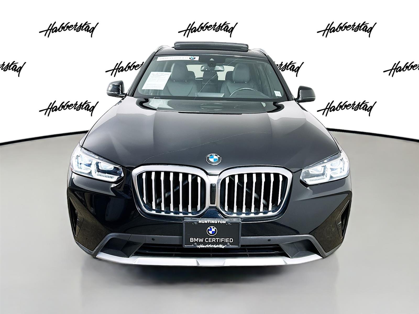 Certified Used 2022 Black Sapphire Metallic BMW xDrive30i image 2