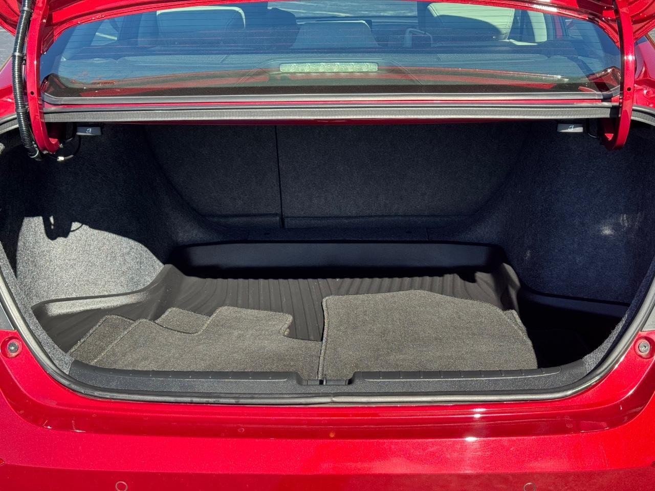 2020 Honda Accord Touring photo 2