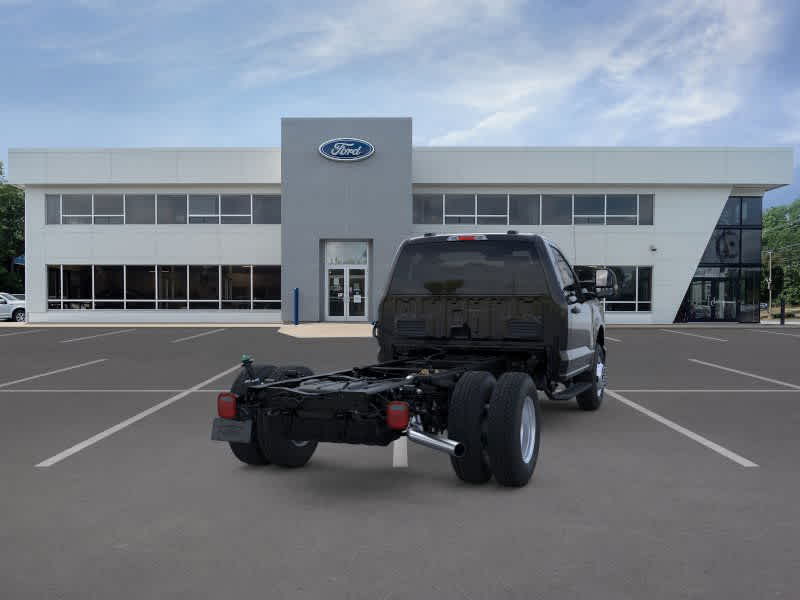 2025 Ford F-350 XL photo 7