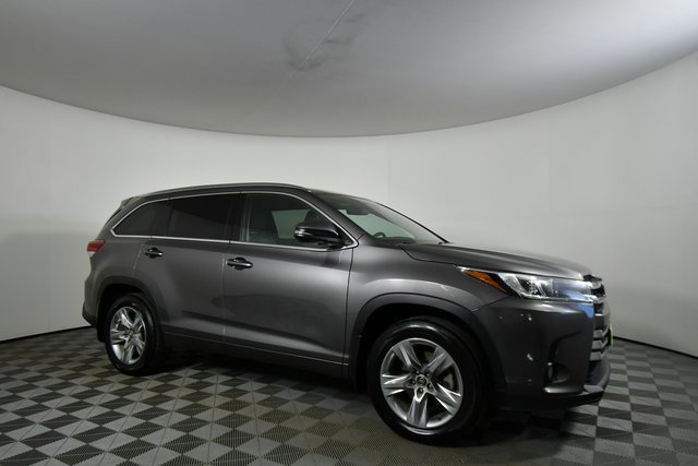 2018 Toyota Highlander Limited photo 3