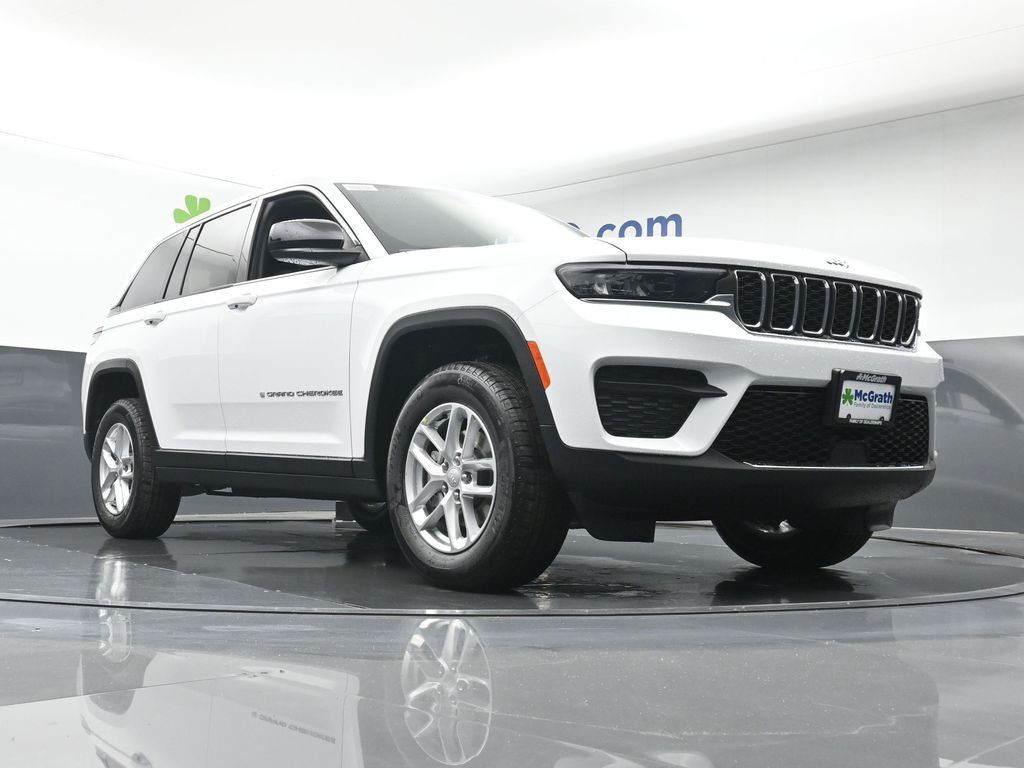 2025 Jeep Grand Cherokee Laredo X photo 24