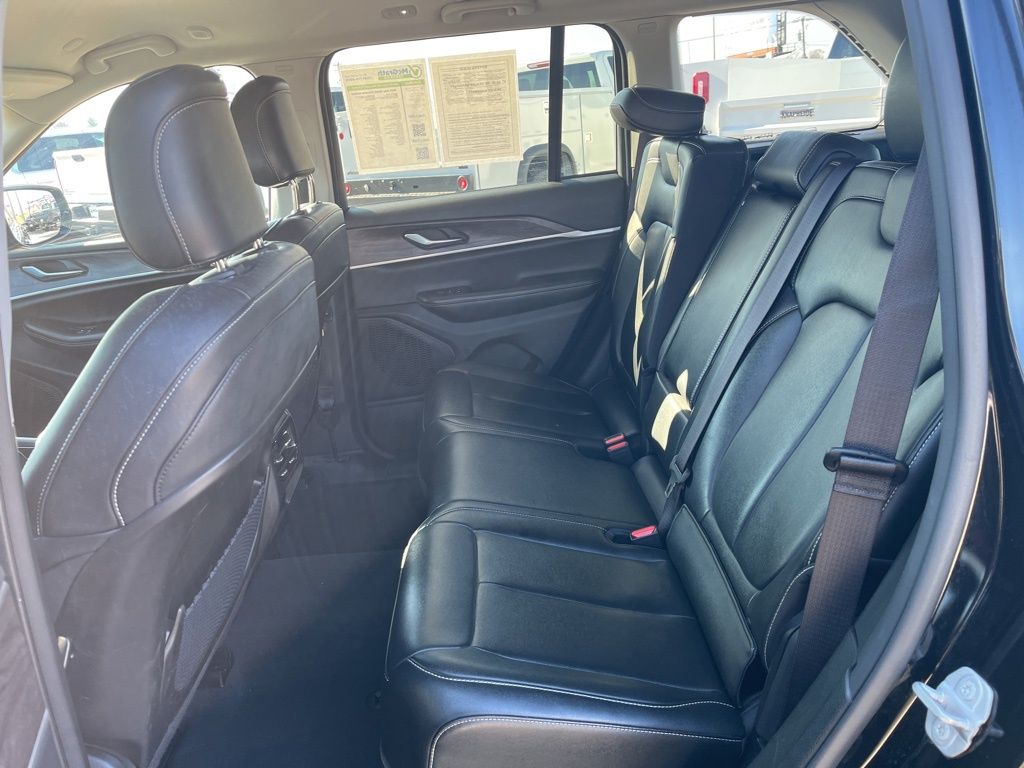 2023 Jeep Grand Cherokee Limited photo 11