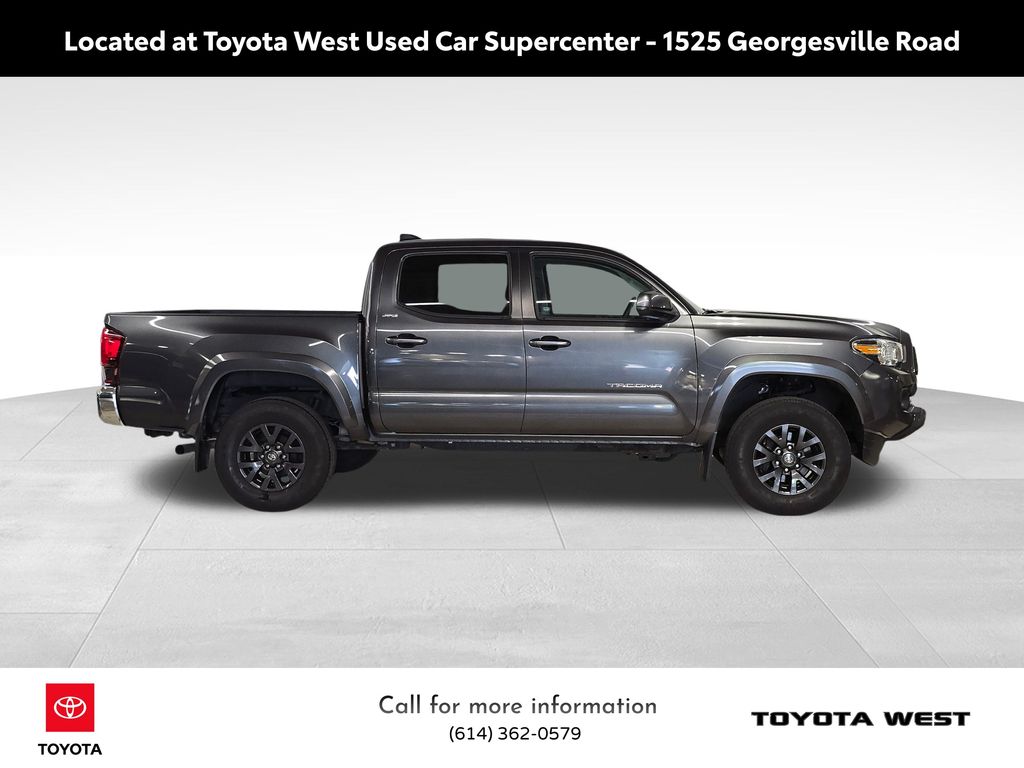 2022 Toyota Tacoma SR5 photo 4