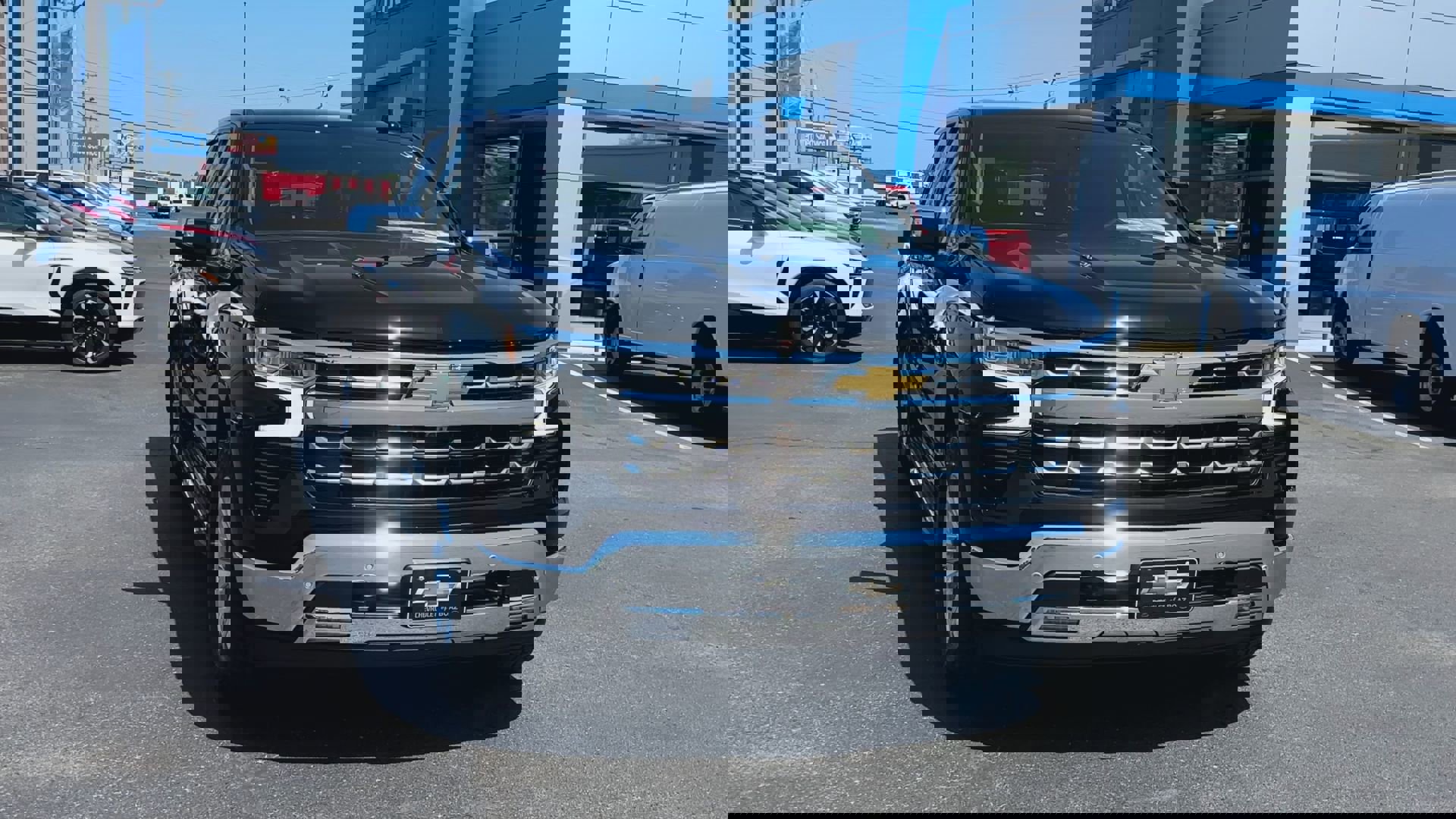 2025 Chevrolet Silverado 1500 LTZ photo 3