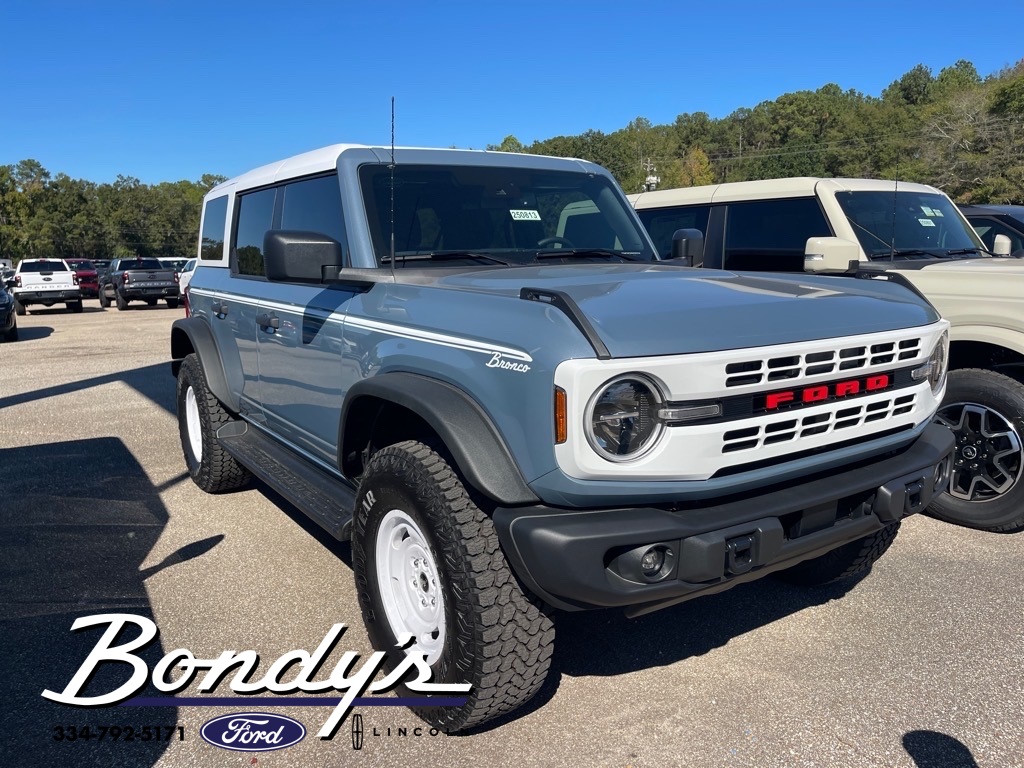 2025 Ford Bronco 4-Door Heritage Editon's photo