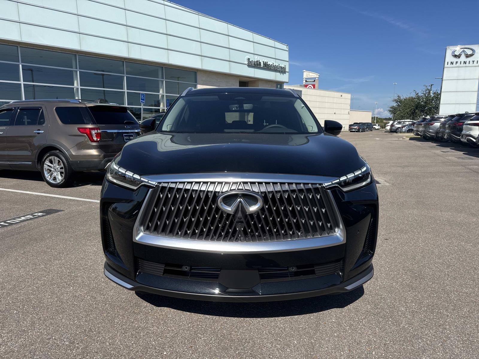 2026 Infiniti QX60 Luxe AWD photo 2