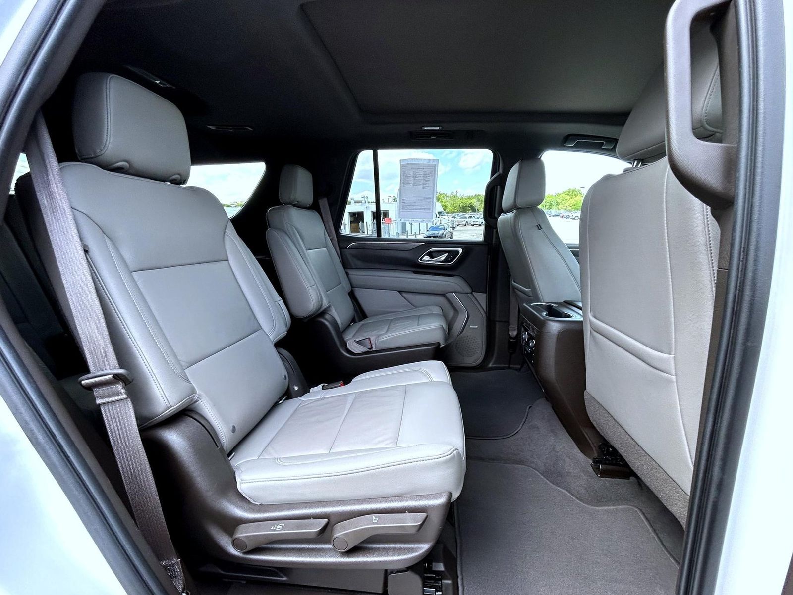 2021 Chevrolet Tahoe Z71 photo 19