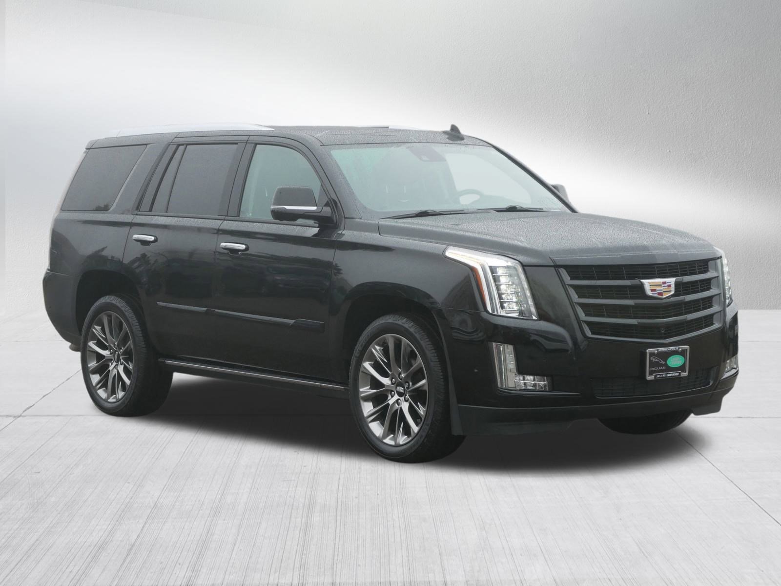 2020 Cadillac Escalade Premium Luxury photo 3
