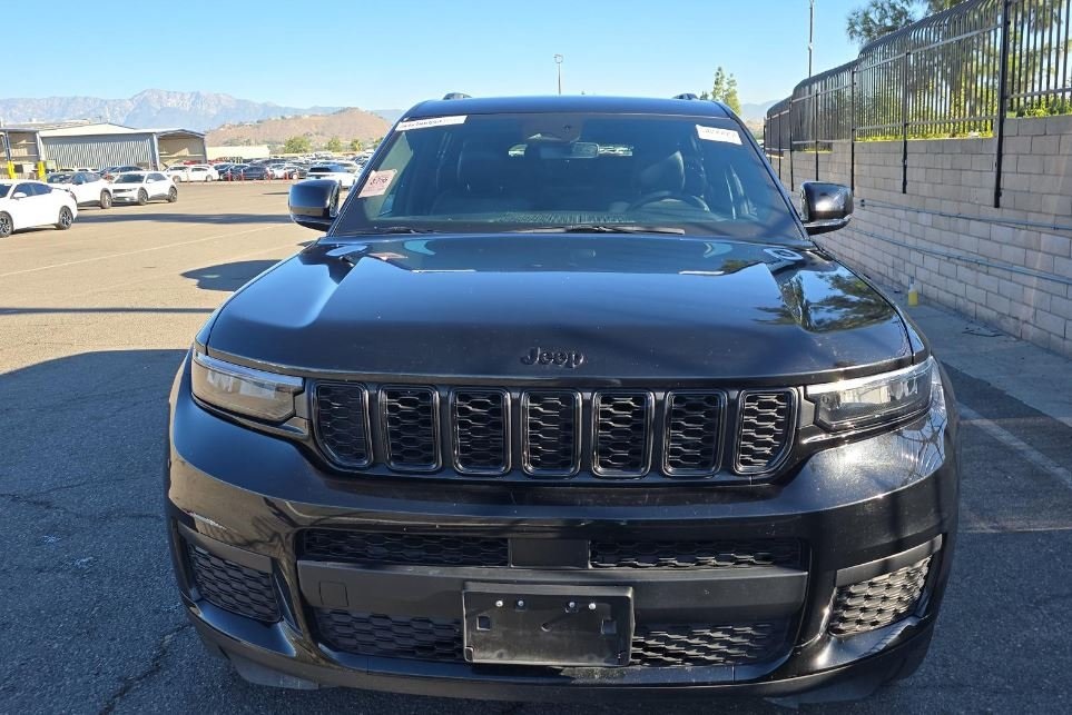 Used 2023 Jeep Grand Cherokee L Altitude with VIN 1C4RJKAG7P8828649 for sale in Kansas City