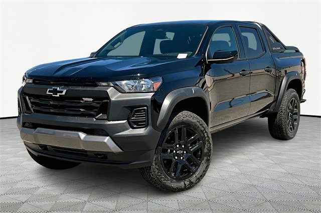 2025 Chevrolet Colorado Trail Boss photo 3