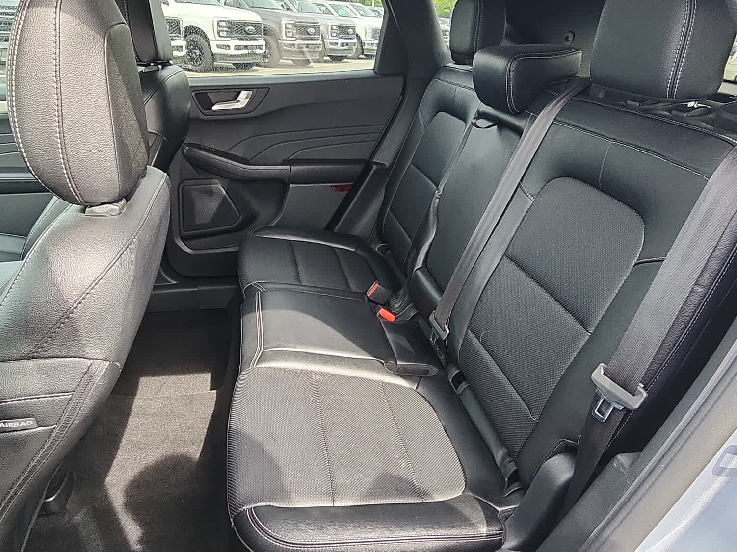 2022 Ford Escape SEL photo 7