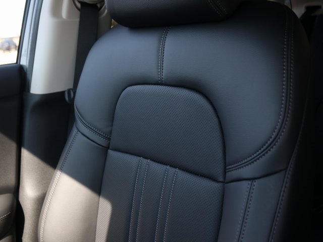2026 Honda HR-V EX-L photo 8