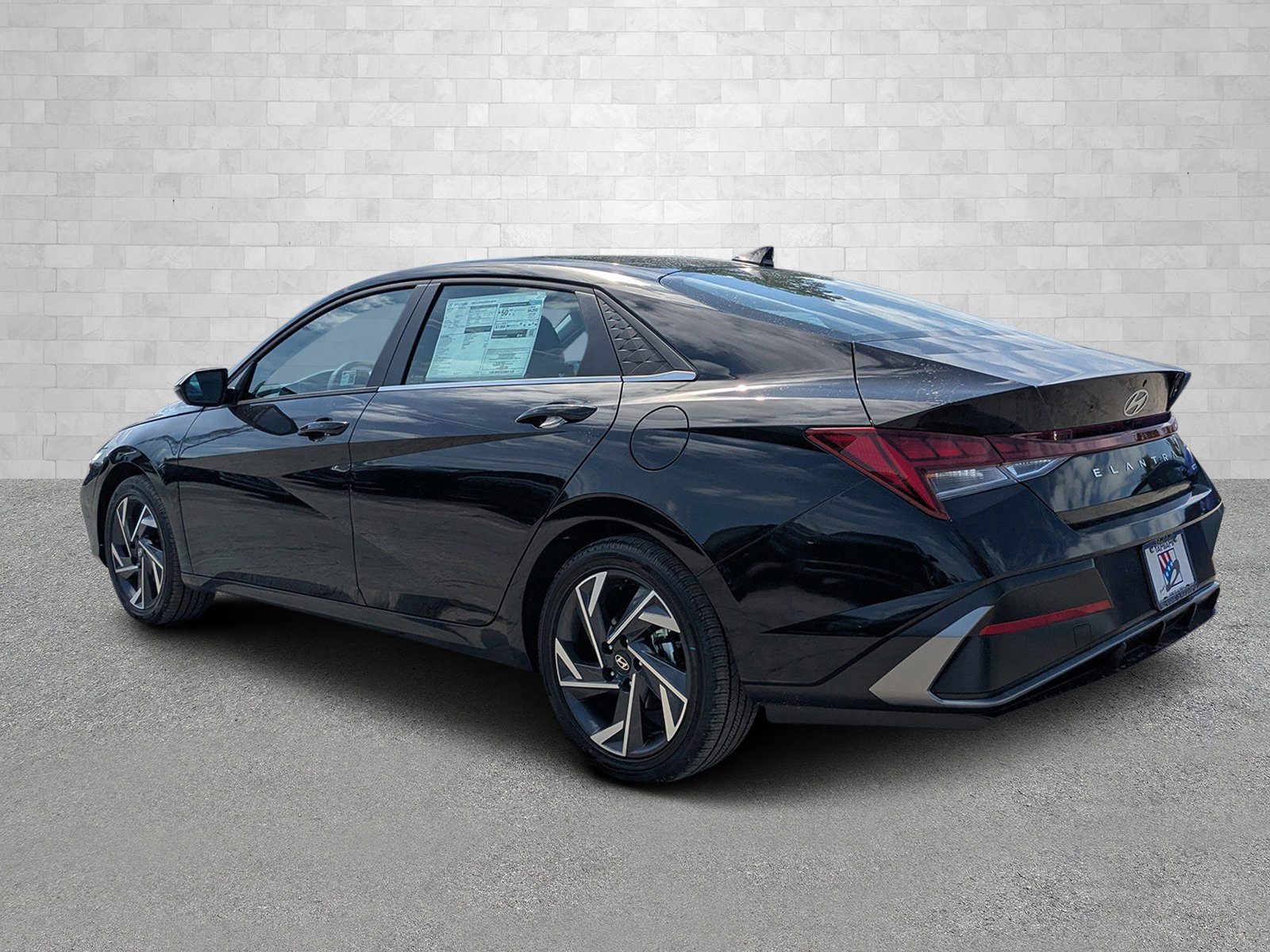 2025 Hyundai Elantra Hybrid Limited photo 4