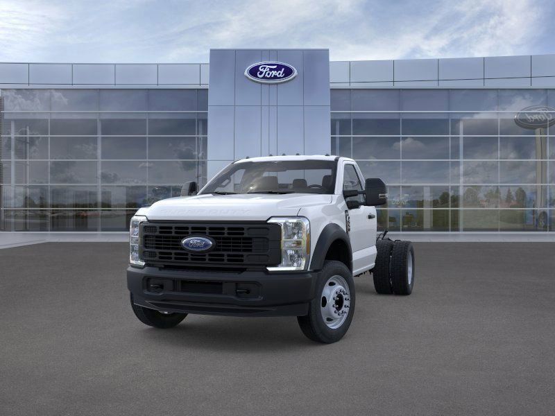 2026 Ford F-550 photo 2