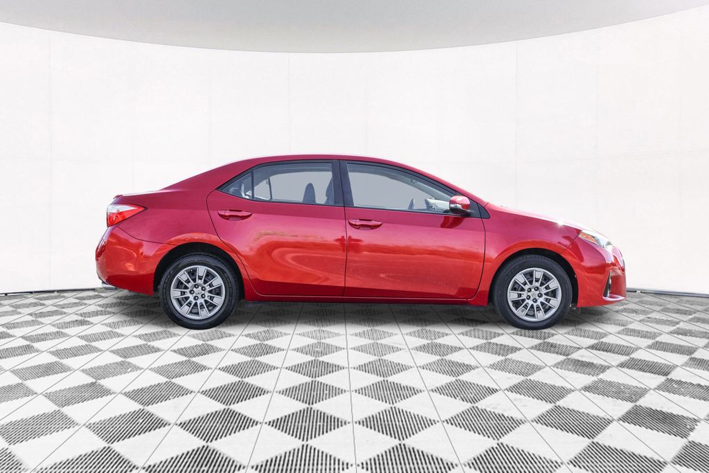 2015 Toyota Corolla L photo 8