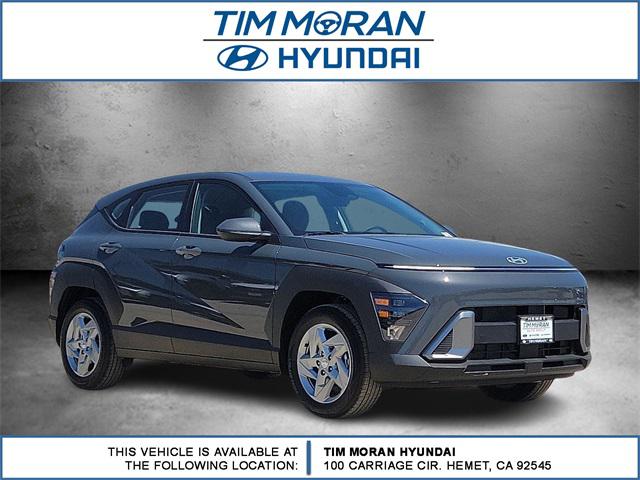 2026 Hyundai Kona SE photo 2