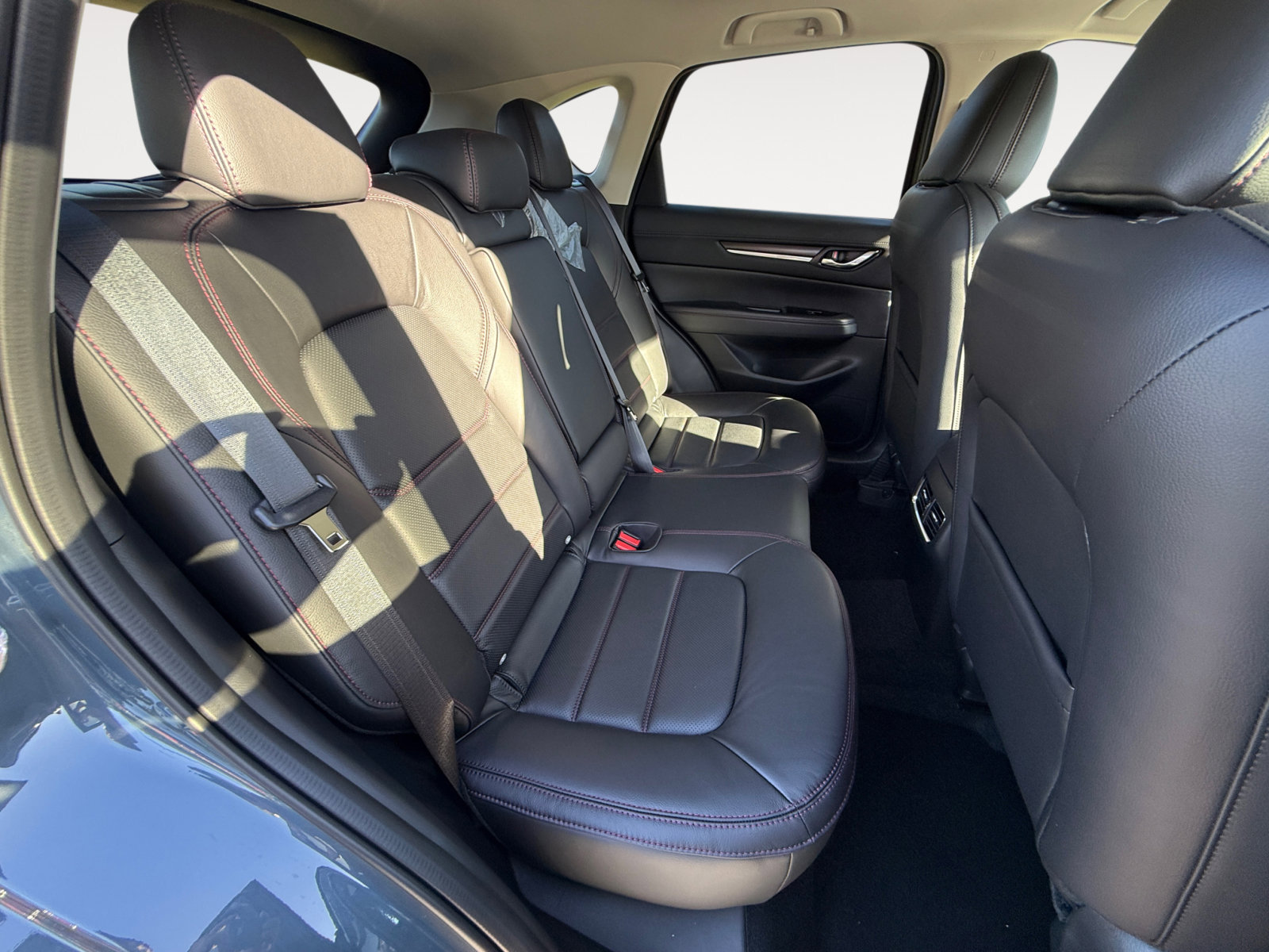 2025 Mazda CX-5 Preferred photo 17