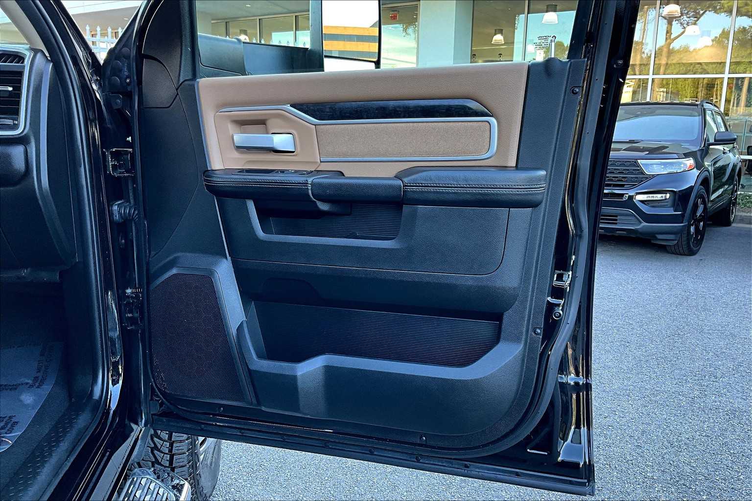 2022 Ram 3500 Big Horn photo 21