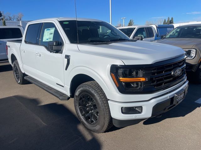 2025 Ford F-150 XLT's photo