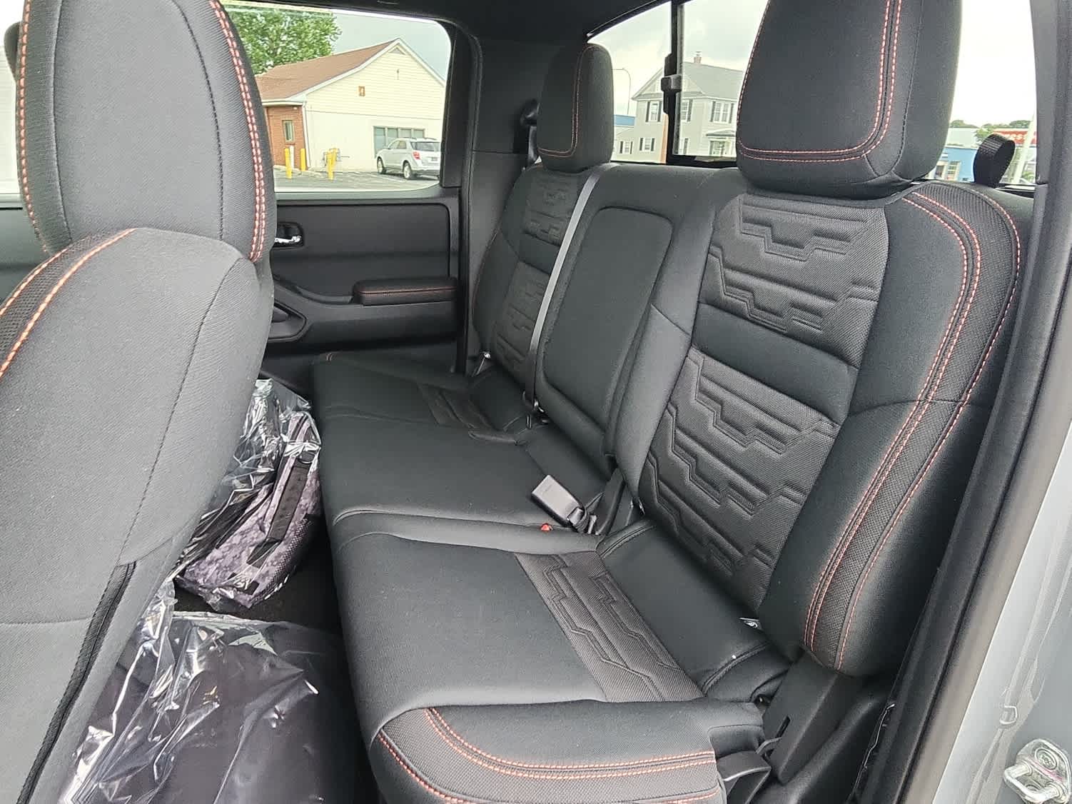 2025 Nissan Frontier Crew Cab PRO-4X photo 7