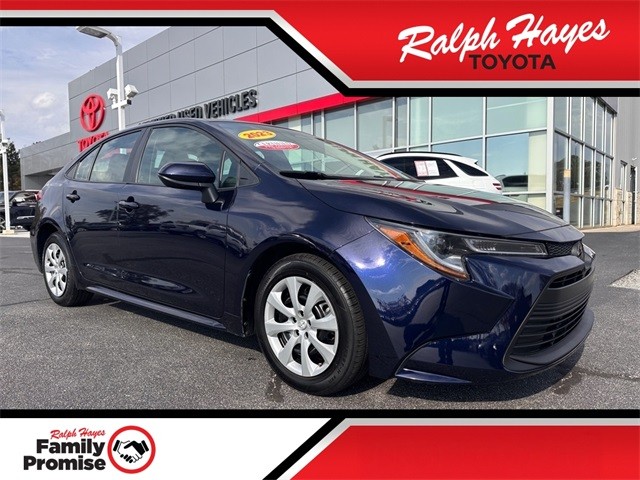 2023 Toyota Corolla LE's photo
