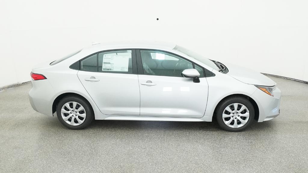 2025 Toyota Corolla LE photo 24