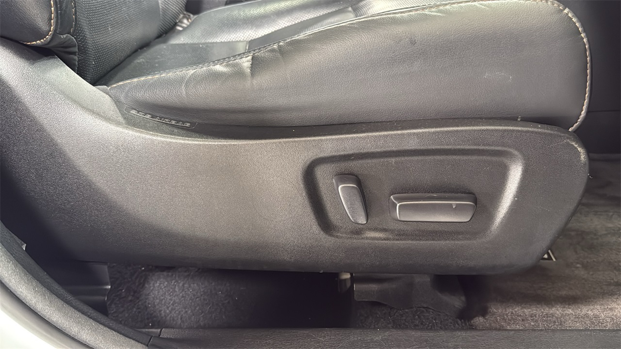 2018 Toyota Highlander Limited photo 21
